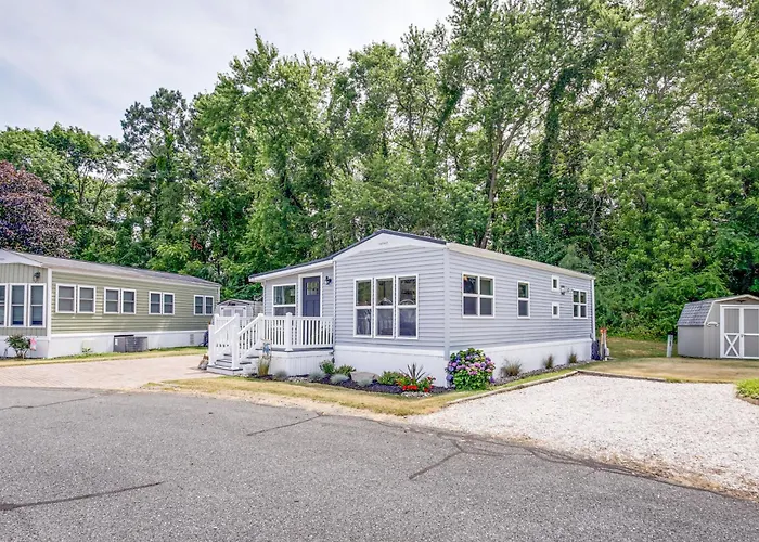 Patio, Pool Access! Coastal Ocean Pines Cottage