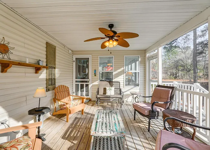 8 Mi To Beach: Ocean Pines Home Near Marina & Golf