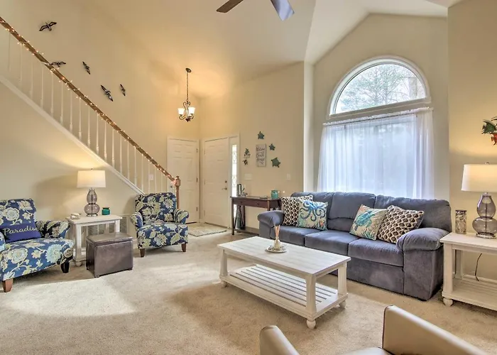 Pool Access, Deck & Grill: Ocean Pines Getaway